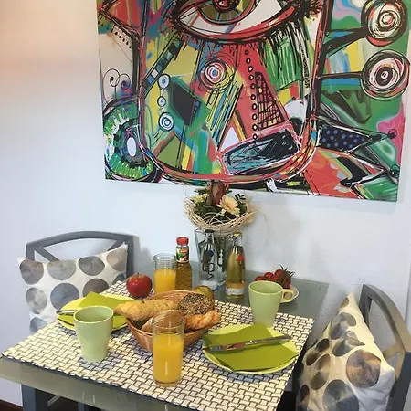 Διαμέρισμα Ackerbuergerhaus Von 1604 *